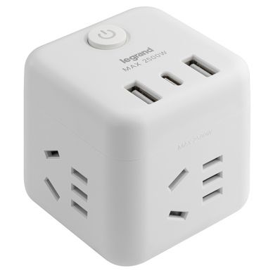 新排插 新排插 新/魔方  四位五孔带USB（2A1C）20W     FM2500K1/AAC  FM2500K1/AAC FM2500K1/AAC